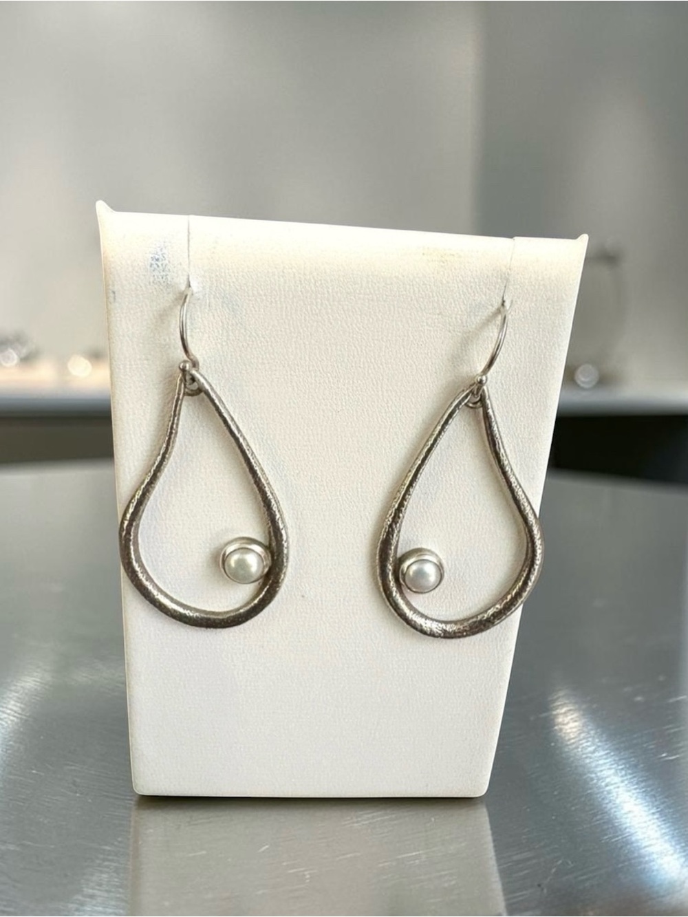 Silpada 925 Sterling Silver Pearl Earrings W2046 Retired Teardrop Dangles
